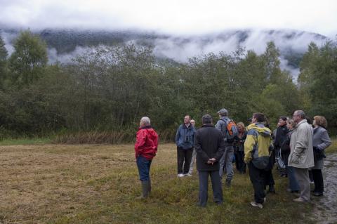 Sentier pédagogique dans une réserve naturelle